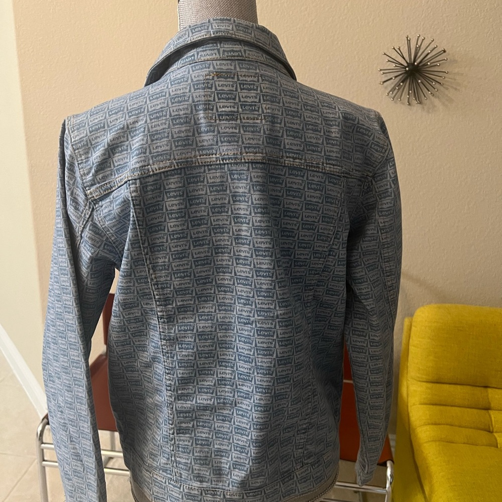 Levi’s jacket - Picture 4 of 4